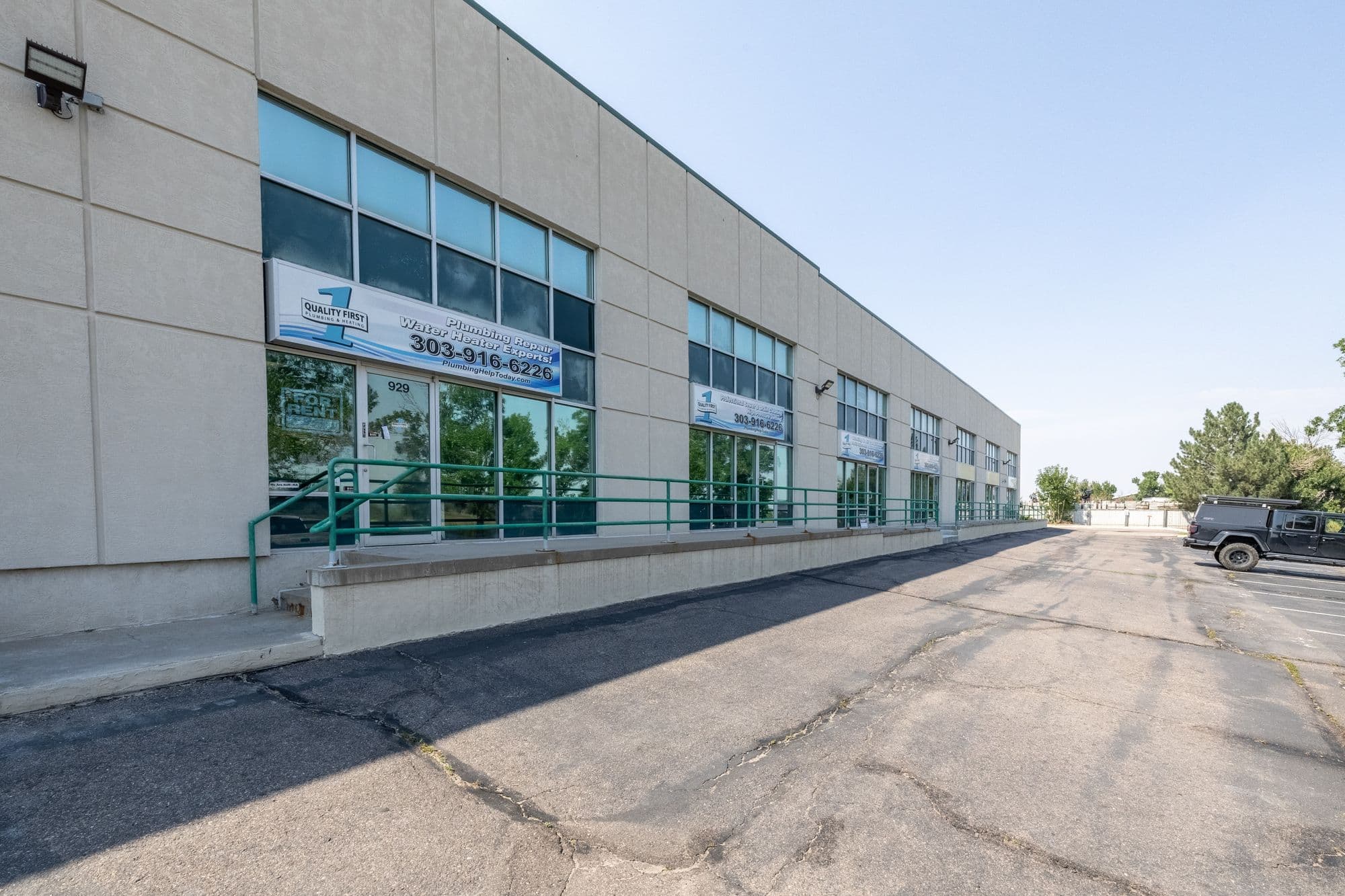 Aurora unit, 4,320 sq ft